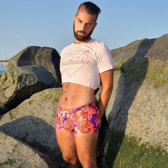 Meet your Posher, Tony - Picture 6 of 15